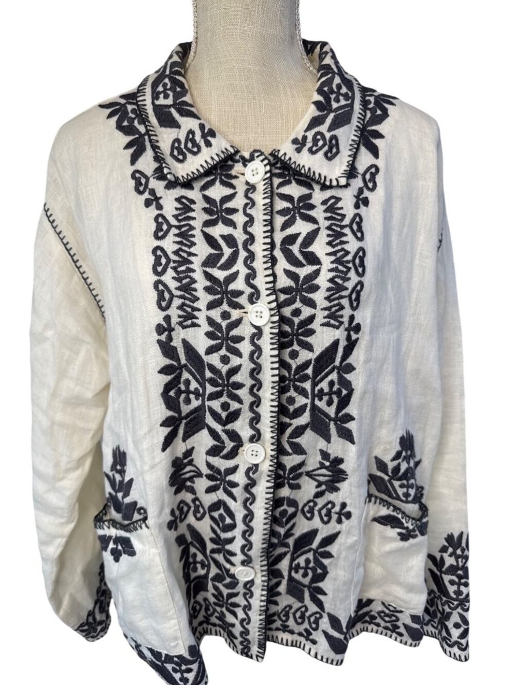 Johnny Was White & Navy Embroidered Button-Up Linen Jacket With Pockets size M